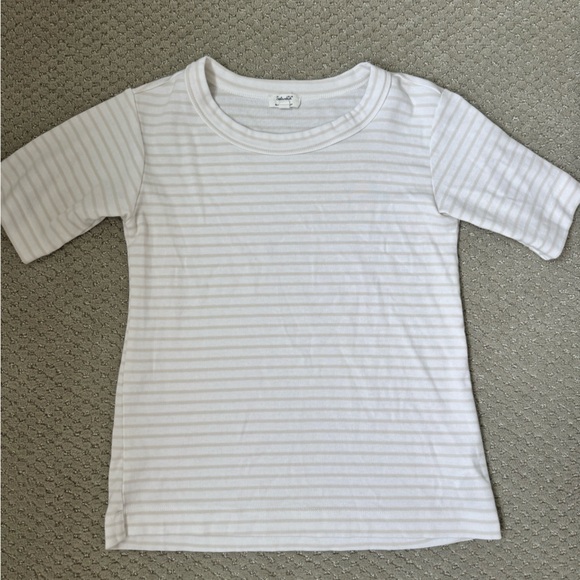 Splendid x Cella Jane Blog White and tan striped Tee - Picture 1 of 9